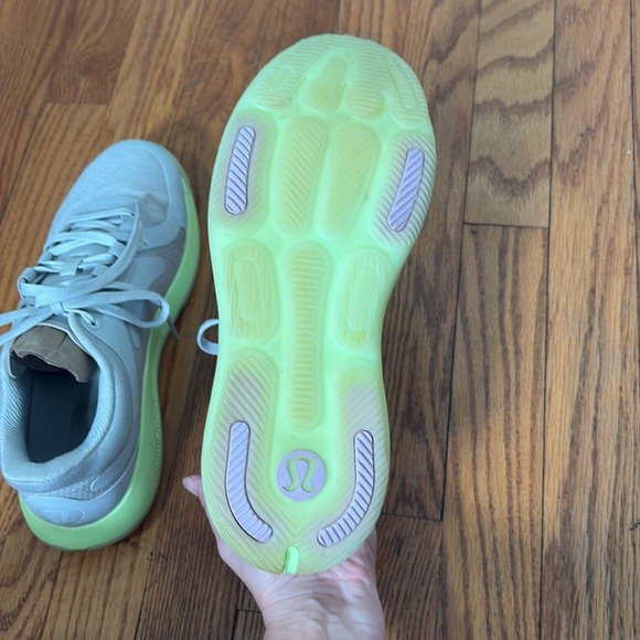 Lululemon Strongfeel Womens Training Shoe Vapor Grey Yellow zap size 10 - Picture 9 of 12